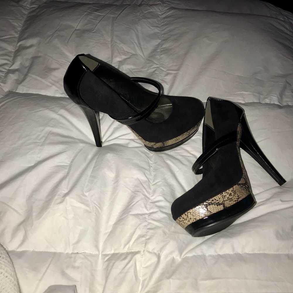 All Purpose Heel:) View 2